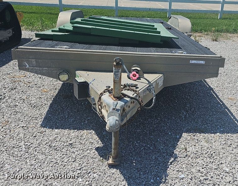 image for item NT9774 2014 Featherlite 3110-0017-STD  utility trailer