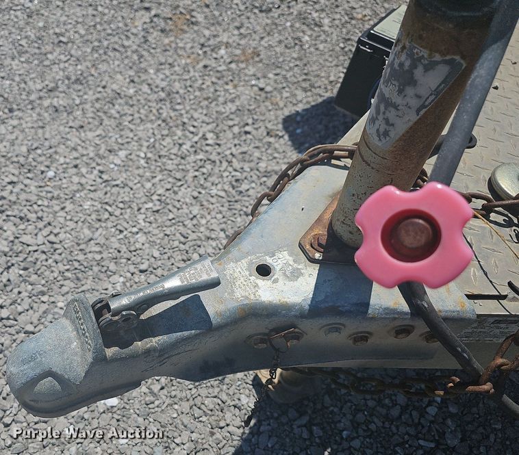 image for item NT9774 2014 Featherlite 3110-0017-STD  utility trailer