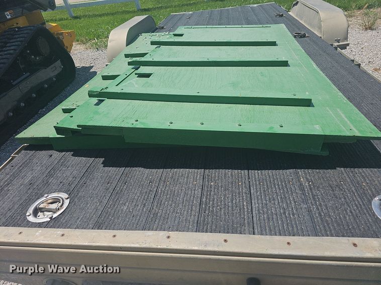 image for item NT9774 2014 Featherlite 3110-0017-STD  utility trailer