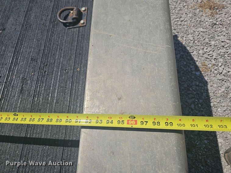 image for item NT9774 2014 Featherlite 3110-0017-STD  utility trailer