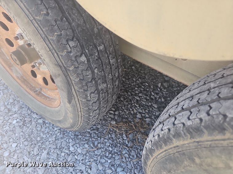 image for item NT9774 2014 Featherlite 3110-0017-STD  utility trailer