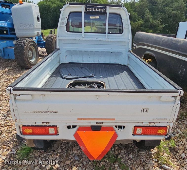 image for item NT9871 Honda  mini truck