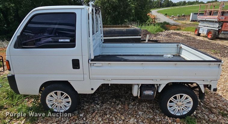 image for item NT9871 Honda  mini truck