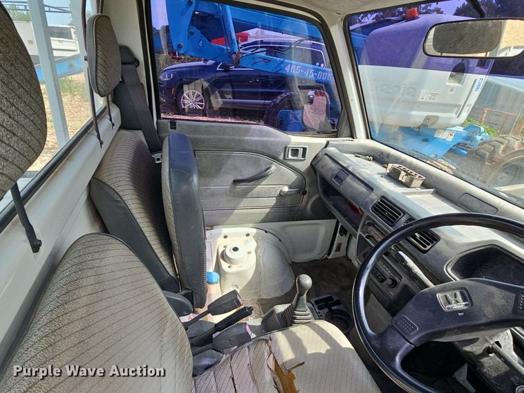 image for item NT9871 Honda  mini truck