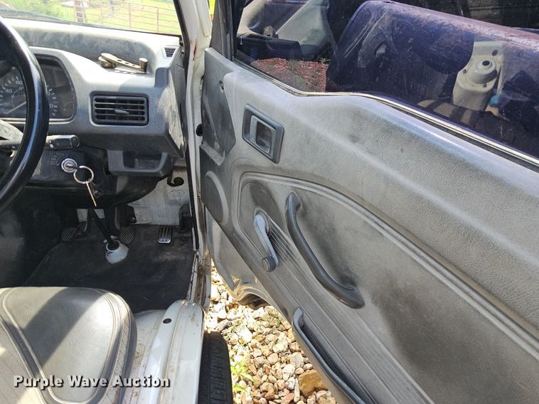 image for item NT9871 Honda  mini truck