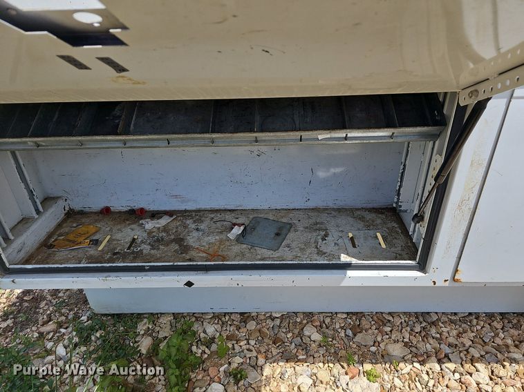 image for item NT9878 Utility bed