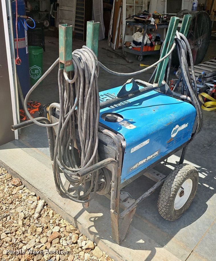 image for item NT9882 Miller Blue Star 185  welder/generator