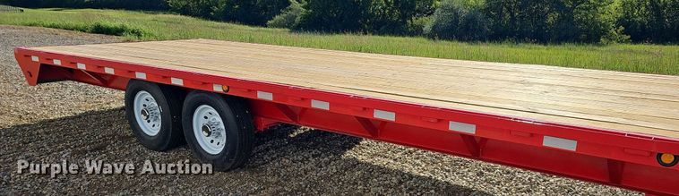 image for item NU9161 1998 Load Trail  equipment trailer