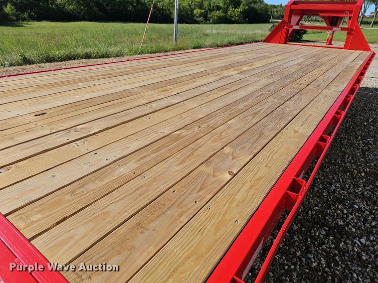 image for item NU9161 1998 Load Trail  equipment trailer