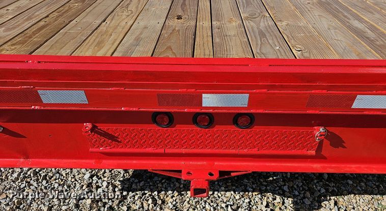 image for item NU9161 1998 Load Trail  equipment trailer