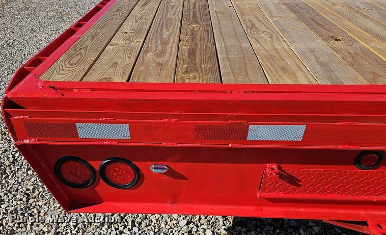 image for item NU9161 1998 Load Trail  equipment trailer