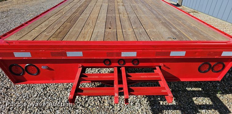 image for item NU9161 1998 Load Trail  equipment trailer