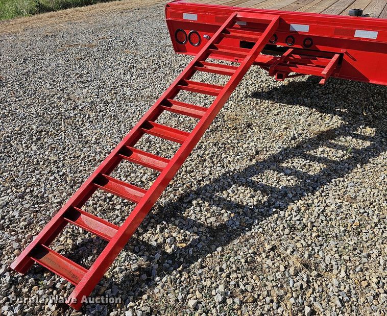 image for item NU9161 1998 Load Trail  equipment trailer
