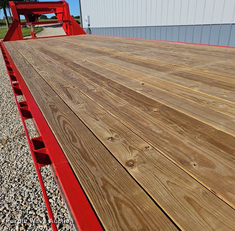 image for item NU9161 1998 Load Trail  equipment trailer