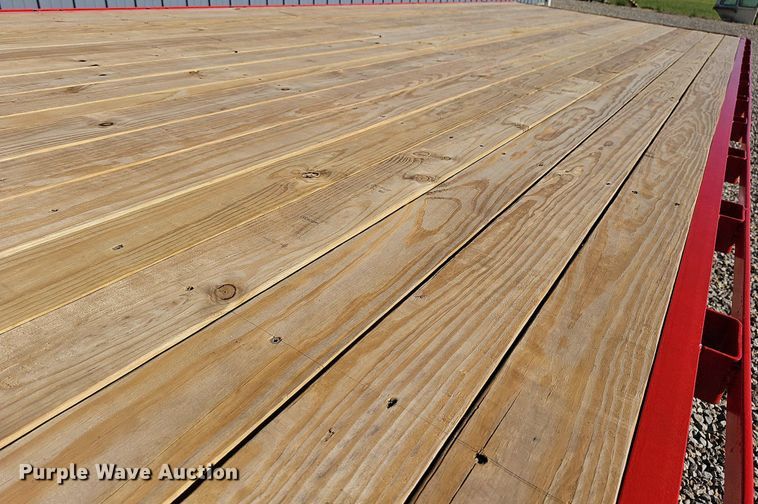 image for item NU9161 1998 Load Trail  equipment trailer