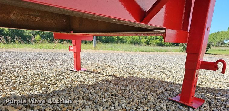 image for item NU9161 1998 Load Trail  equipment trailer