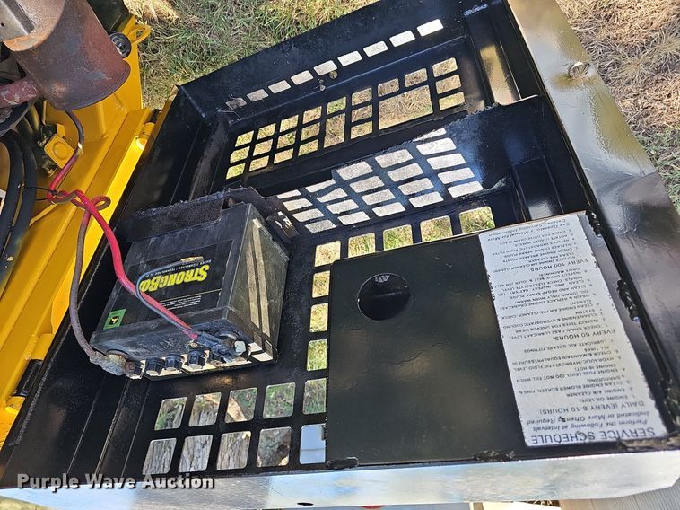 image for item NU9162 Hesston Prime mover L600  skid steer loader