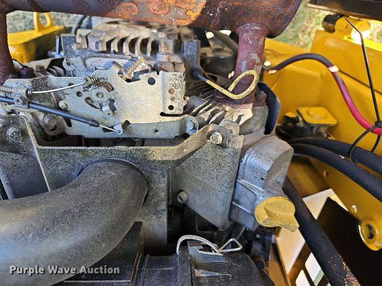 image for item NU9162 Hesston Prime mover L600  skid steer loader