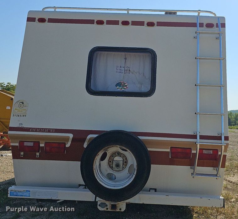 image for item NU9194 1984 Chevrolet G30  RV