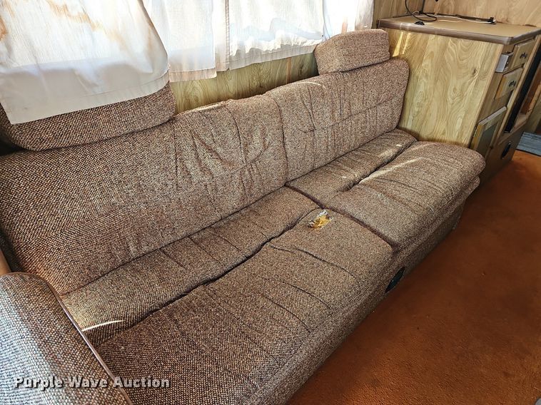 image for item NU9194 1984 Chevrolet G30  RV