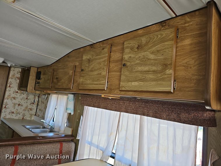 image for item NU9194 1984 Chevrolet G30  RV