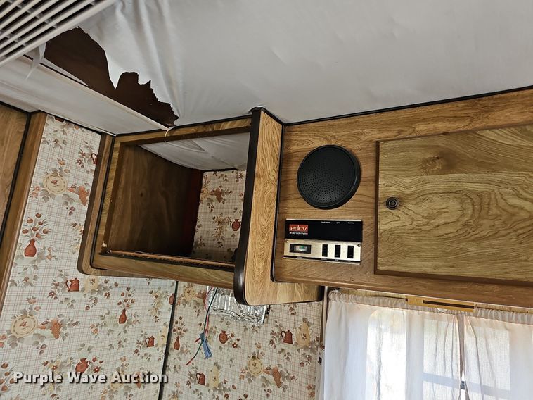 image for item NU9194 1984 Chevrolet G30  RV