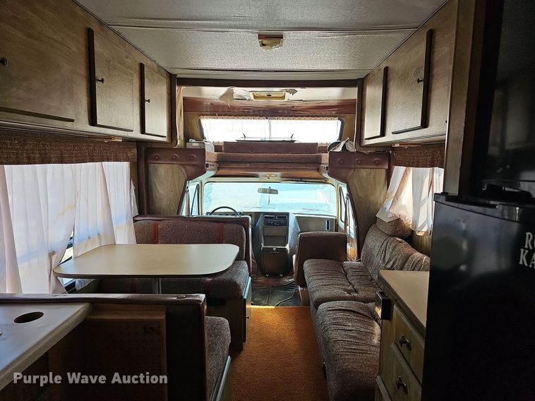 image for item NU9194 1984 Chevrolet G30  RV