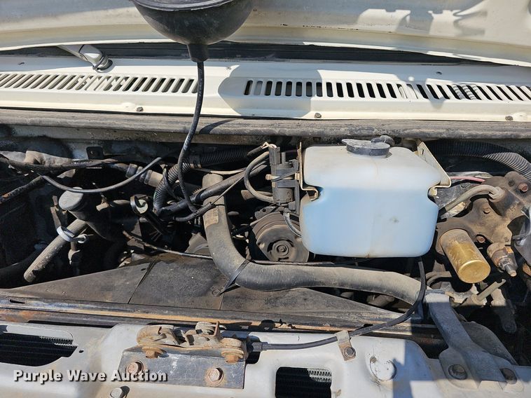 image for item NU9194 1984 Chevrolet G30  RV