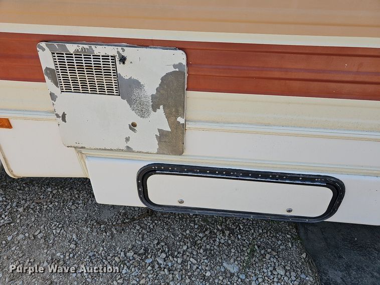 image for item NU9194 1984 Chevrolet G30  RV