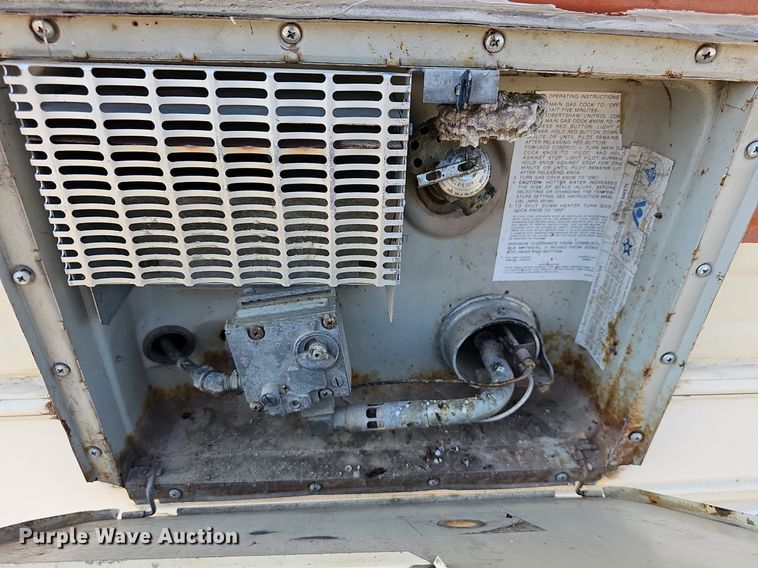 image for item NU9194 1984 Chevrolet G30  RV