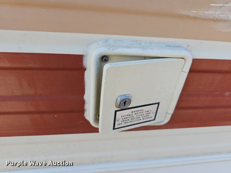 image for item NU9194 1984 Chevrolet G30  RV