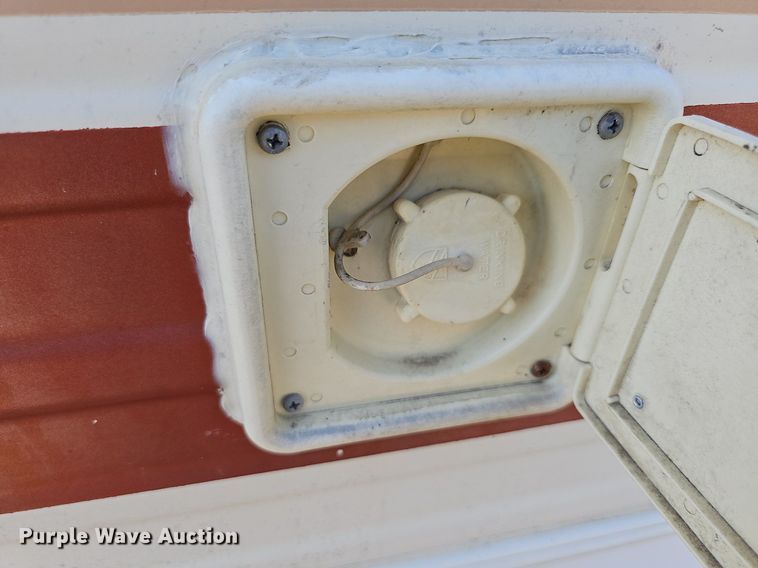 image for item NU9194 1984 Chevrolet G30  RV