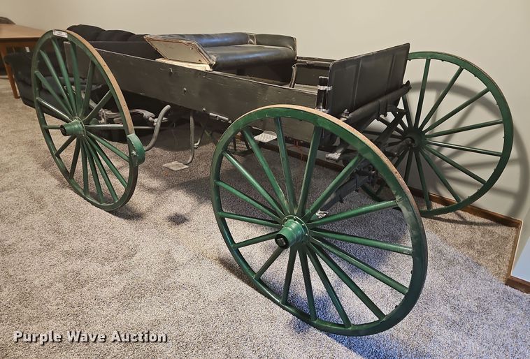 image for item NU9203 Moon Brothers buckboard wagon