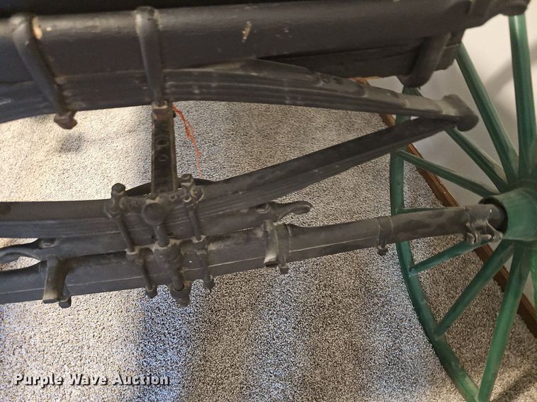 image for item NU9203 Moon Brothers buckboard wagon