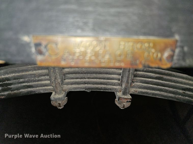 image for item NU9203 Moon Brothers buckboard wagon