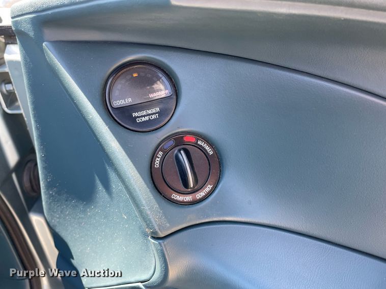 image for item NY9593 1995 Buick Riviera