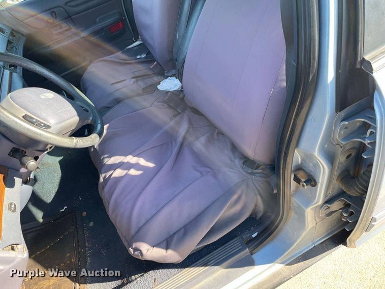image for item NY9609 2001 Ford Crown Victoria LX