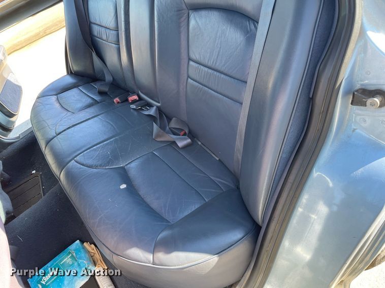 image for item NY9609 2001 Ford Crown Victoria LX