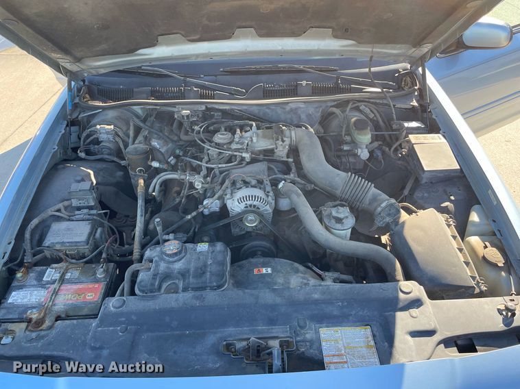 image for item NY9609 2001 Ford Crown Victoria LX