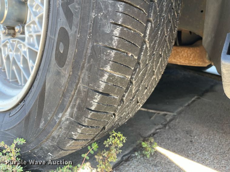 image for item NY9609 2001 Ford Crown Victoria LX