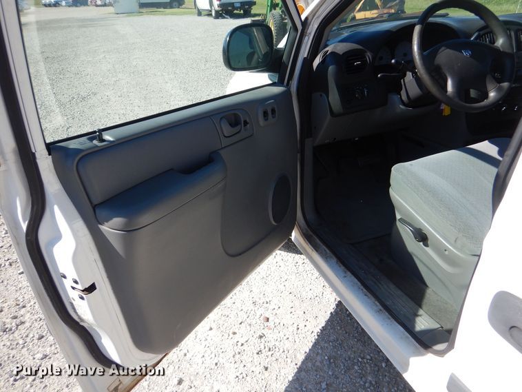 image for item NY9611 2006 Dodge Grand Caravan  van