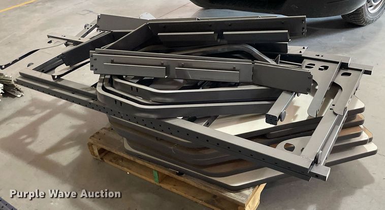 image for item NY9614 (8) corner desks