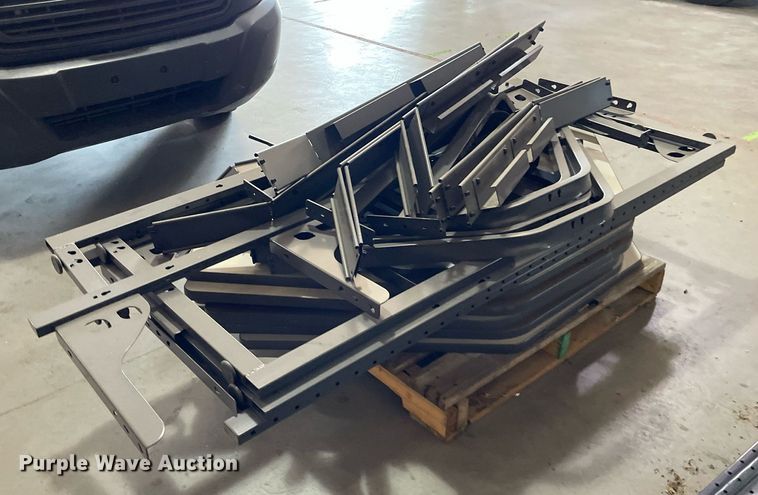 image for item NY9614 (8) corner desks