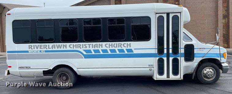 image for item NY9622 1997 Ford E450 Super Duty  shuttle bus