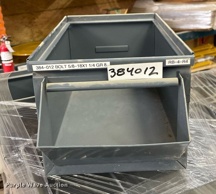 image for item NY9629 Approximately 60 parts bins