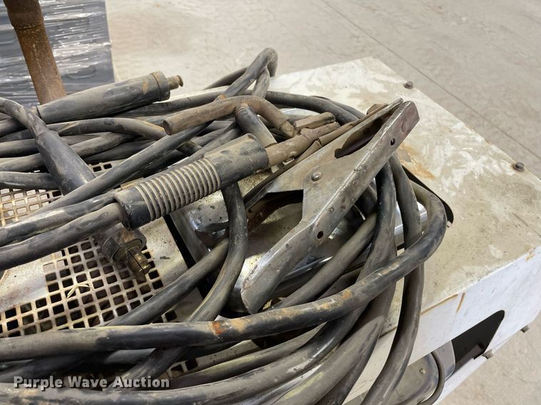 image for item NY9630 Hobart Champion 16  welder/generator