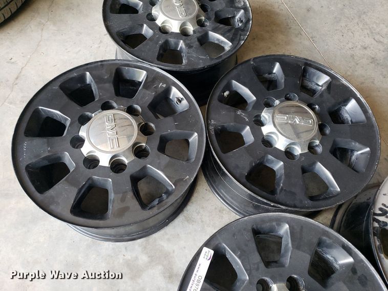 image for item OB9761 (5) 18' wheels