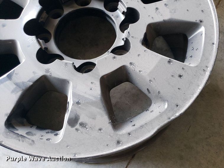 image for item OB9761 (5) 18' wheels