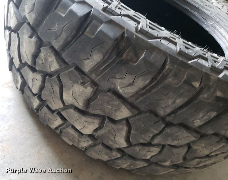 image for item OB9762 (4) Mickey Thompson Baja ATZ LT305/60R18 tires