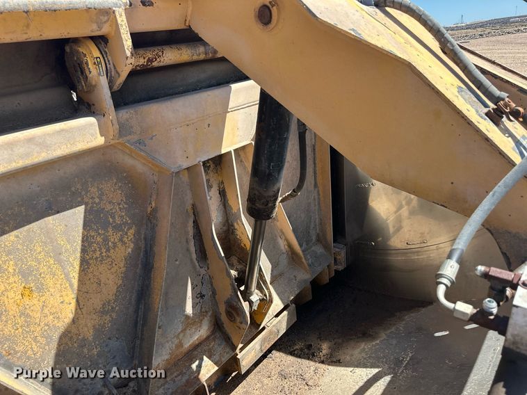 image for item OC9337 Dymax  pushout bucket